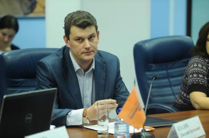 Кладов Дмитрий Евгеньевич. Во время пресс-конференции в ИД КП. 20 января 2012.