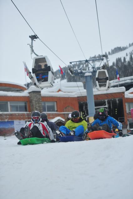 Подъемник на горнолыжном курорте в Куршевеле. 09 января 2012 года