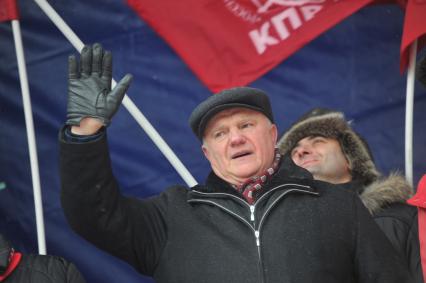 Во время митинга КПРФ ЗА ДОСТОЙНУЮ ЖИЗНЬ И ЧЕСТНЫЕ ВЫБОРЫ на Манежной площади. На снимке: лидер КПРФ Геннадий Зюганов. 21 января 2012 года.
