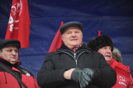 Во время митинга КПРФ ЗА ДОСТОЙНУЮ ЖИЗНЬ И ЧЕСТНЫЕ ВЫБОРЫ на Манежной площади. На снимке: лидер КПРФ Геннадий Зюганов. 21 января 2012 года.