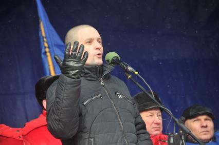Во время митинга КПРФ ЗА ДОСТОЙНУЮ ЖИЗНЬ И ЧЕСТНЫЕ ВЫБОРЫ на Манежной площади. На снимке: лидер ЛЕВОГО ФРОНТА Сергей Удальцов. 21 января 2012 года.