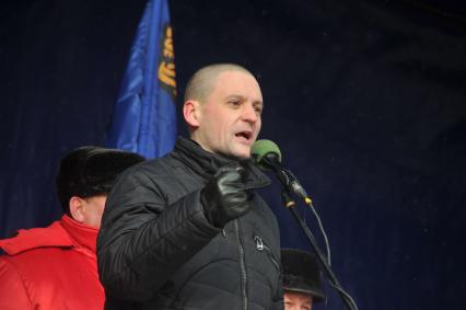 Во время митинга КПРФ ЗА ДОСТОЙНУЮ ЖИЗНЬ И ЧЕСТНЫЕ ВЫБОРЫ на Манежной площади. На снимке: лидер ЛЕВОГО ФРОНТА Сергей Удальцов. 21 января 2012 года.