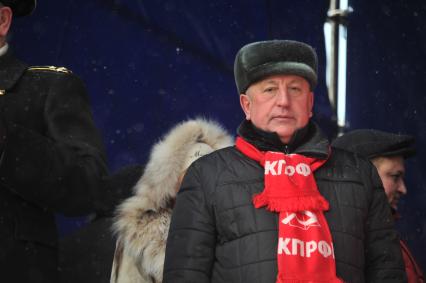 Во время митинга КПРФ ЗА ДОСТОЙНУЮ ЖИЗНЬ И ЧЕСТНЫЕ ВЫБОРЫ на Манежной площади. На снимке: Депутат Госдумы РФ Николай Харитонов. 21 января 2012 года.