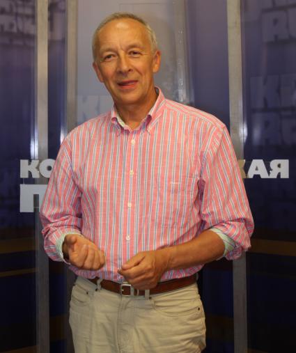 Главный редактор журнала БУРДА Михаил Лежнев в КП. 30 июля 2009 года.