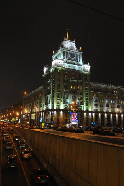 Виды вечерней Москвы. Гостиница \"Пекин\". Москва.  января 2009 года.