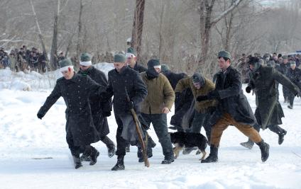 29 января 2012. Волгоград. К 69-й годовщине победы в Сталинградской битве военно-историческими клубами была проведена реконструкция пленения фельдмаршала Фридриха Паулюса.