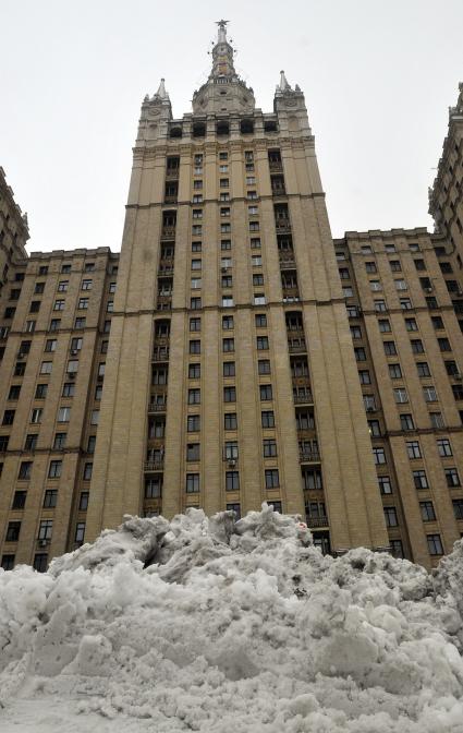 Жилой дом  на Кудринской площади.  Москва. 16 февраля 2009 года.