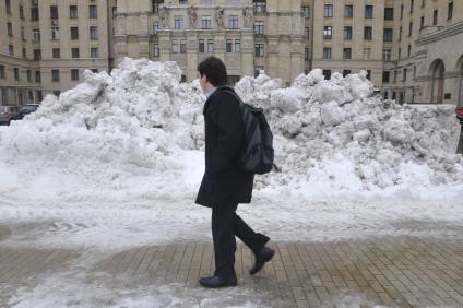 Жилой дом  на Кудринской площади.  Москва. 16 февраля 2009 года.