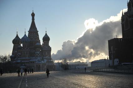 Красная площадь в морозный зимний день. 27 января 2012 года.