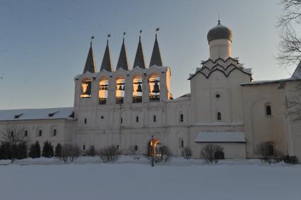 Богородичный Успенский мужской монастырь. Тихвин. Ленинградская область. 30 января 2012 года.