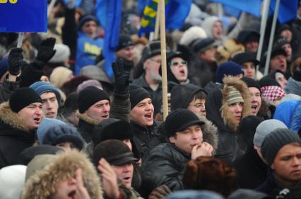 Участники митинга ЛДПР на Пушкинской площади в Москве. 04 февраля 2012 года.