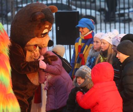 Специальный коррекционный детский дом   11 на Юго-западе Москвы. Воспитанники детского дома во время новогоднего праздника.