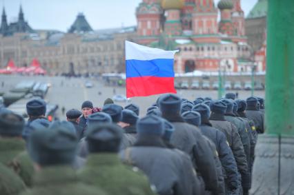 Усиление мер безопасности в центре Москвы во время голосования на выборах президента РФ , Москва, 4 марта 2012 года