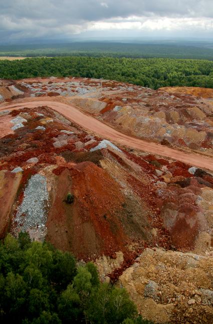 Гурьевское горно-рудное производство меди. Общий вид на разрез.