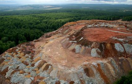 Гурьевское горно-рудное производство меди. Общий вид на разрез.