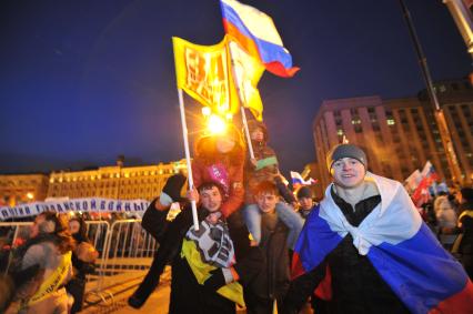 Митинг сторонников Владимира Путина на Манежной площади.