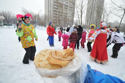 Масленица. На снимке: праздничные блины.