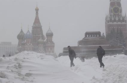 Метель и снежные заносы на Красной площади.