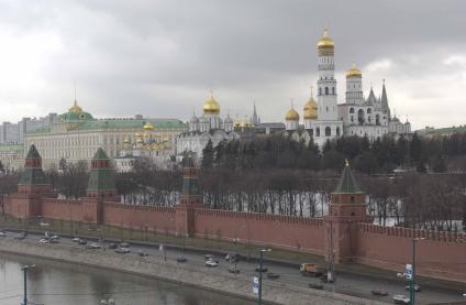 Вид на Кремль с моста.