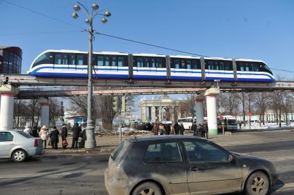 Московская монорельсовая транспортная система (ММТС).