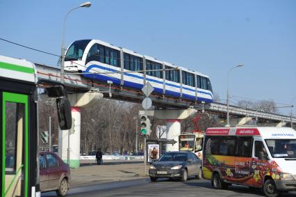 Московская монорельсовая транспортная система (ММТС).