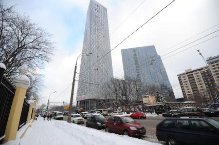 Квартиры звёзд эстрады. На снимке дом на Мосфильмовской улице, в котором живет певец Стас Михайлов.