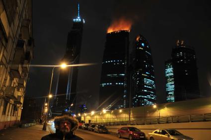 Пожар в строящейся башне центра `Москва-Сити`