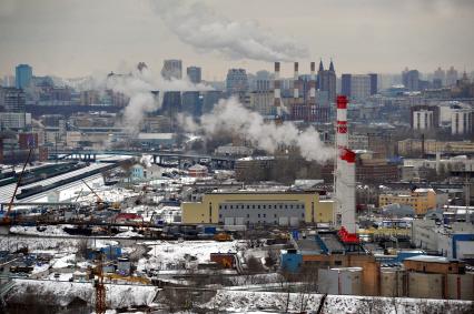 Московский международный деловой центр `Москва-Сити`. Вид сверху на Москву с одной из башен комплекса `Федерация`.