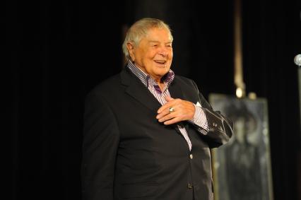 ЦДЛ. Вечер памяти Беллы Ахмадулиной, приуроченный к ее 75-летию. На снимке: режиссер Юрий Любимов.
