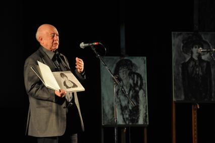 ЦДЛ. Вечер памяти Беллы Ахмадулиной, приуроченный к ее 75-летию. На снимке: художник Борис Мессерер.