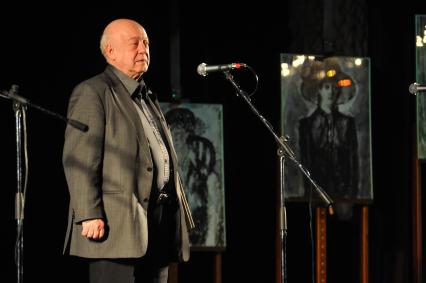 ЦДЛ. Вечер памяти Беллы Ахмадулиной, приуроченный к ее 75-летию. На снимке: художник Борис Мессерер.