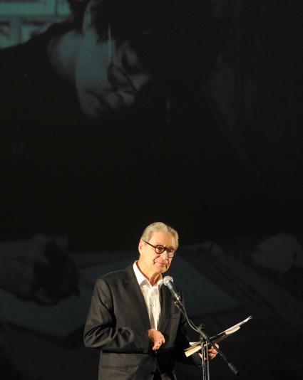 ЦДЛ. Вечер памяти Беллы Ахмадулиной, приуроченный к ее 75-летию. На снимке: актер Вениамин Смехов.