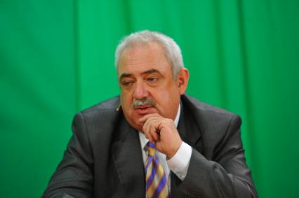 ИД `Комсомольская правда`. Журналист-международник, член Совета по внешней и оборонной политике (СВОП) Дмитрий Воскобойников.