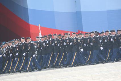 Парад на Красной площади, посвященный 65-й годовщине Победы в Великой Отечественной войне. На снимке: военнослужащие армии США.