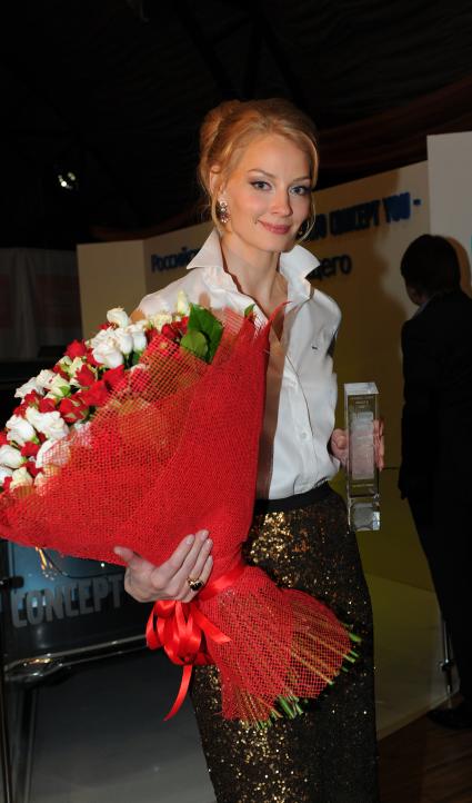 Известия Hall. Вручение премии `Самые стильные в России 2012` от журнала `Hello!`. На снимке: актриса Светлана Ходченкова.
