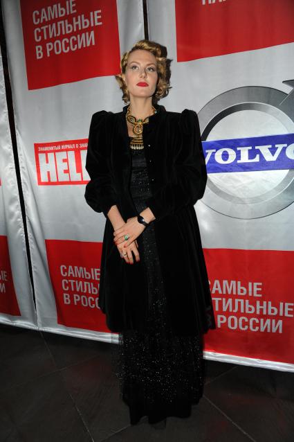 Известия Hall. Вручение премии `Самые стильные в России 2012` от журнала `Hello!`. На снимке: актриса Рената Литвинова.