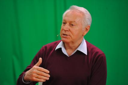 ИД `Комсомольская правда`. Заслуженный артист России, диктор Центрального телевидения Кочергин Евгений.