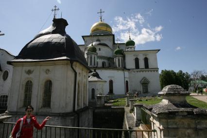 Воскресенский Новоиерусалимский мужской ставропигиальный монастырь. На снимке: Воскресенский собор. Вид на подземный храм свв. Константина и Елены.