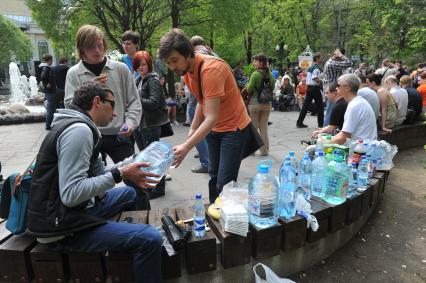 Акция оппозиции на Чистых прудах. На снимке: участники мероприятия.