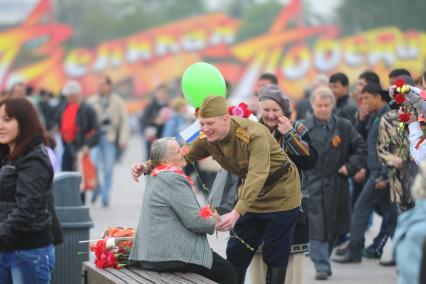 Ветераны во время празднования 67-й годовщины победы в Великой Отечественной войне.