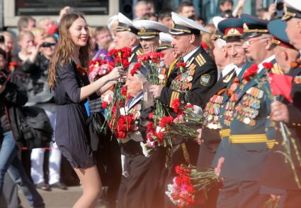 парад победы в спб
09.05.2012