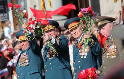 парад победы в спб
09.05.2012