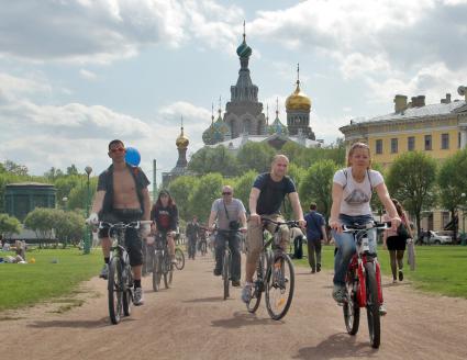 массовый заезд велосепедистов за развитие вело инфраструктуры 
20.05.2012