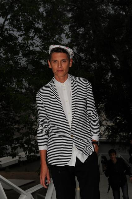 Церемонии вручения премии телеканала Fashion TV `Fashion Summer Awards 2012` в ресторане `Royal Bar`. На снимке: стилист Влад Лисовец.