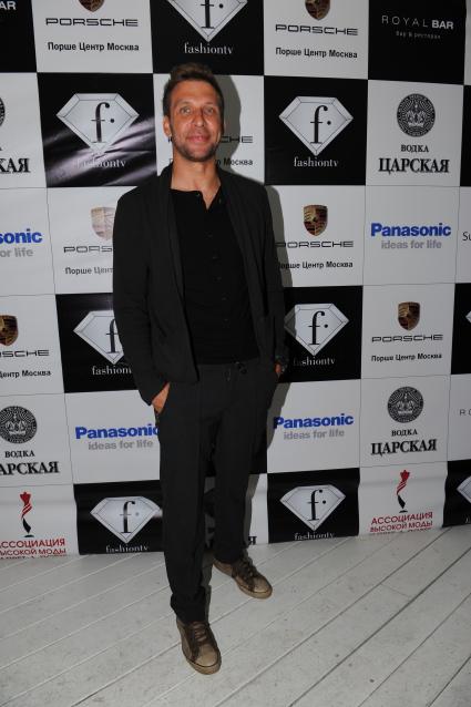 Церемонии вручения премии телеканала Fashion TV `Fashion Summer Awards 2012` в ресторане `Royal Bar`. На снимке: телеведущий Арчи (Артур Цветков).