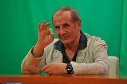 ИД `Комсомольская правда`. Писатель Михаил Веллер.