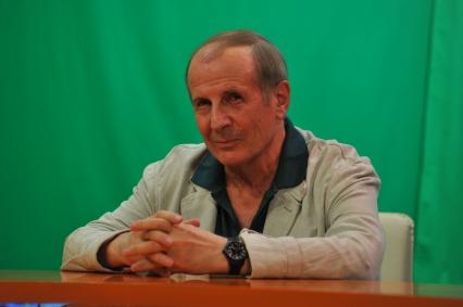 ИД `Комсомольская правда`. Писатель Михаил Веллер.