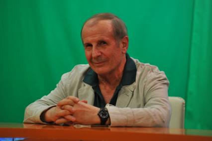ИД `Комсомольская правда`. Писатель Михаил Веллер.