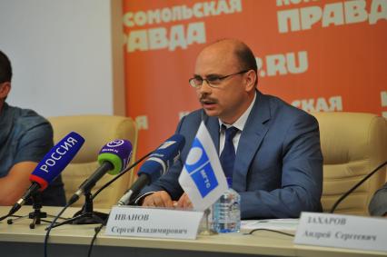 ИД `Комсомольская правда`. Генеральный директор ОАО ОАО `Московская городская телефонная сеть` (МГТС) Иванов Сергей.