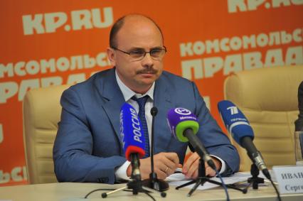 ИД `Комсомольская правда`. Генеральный директор ОАО ОАО `Московская городская телефонная сеть` (МГТС) Иванов Сергей.
